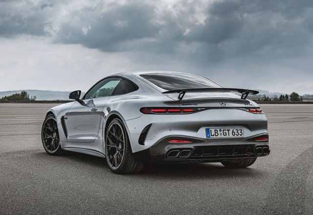 2024 Mercedes-AMG GT power and performane